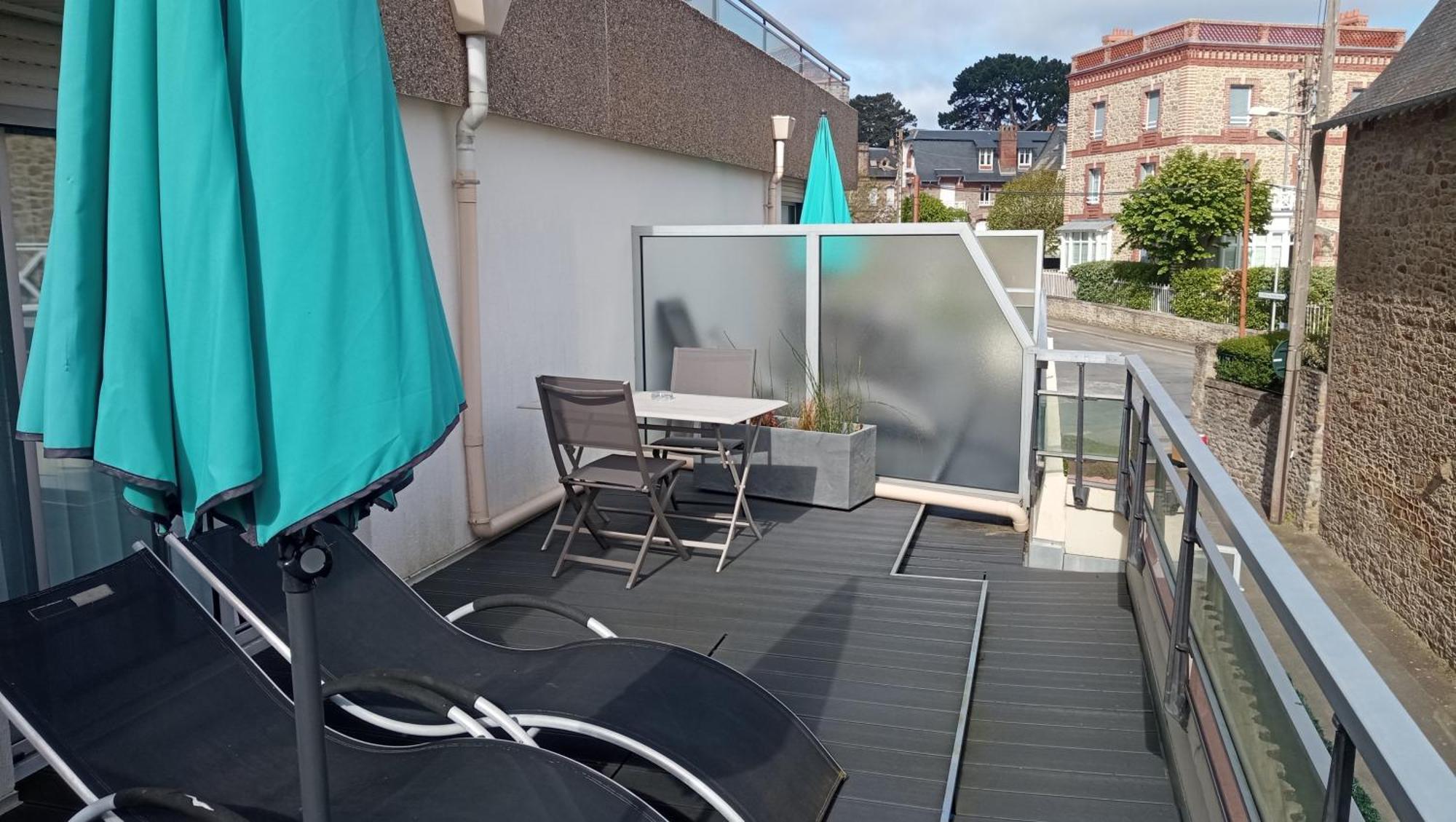 Le Crystal Dinard Plage 外观 照片