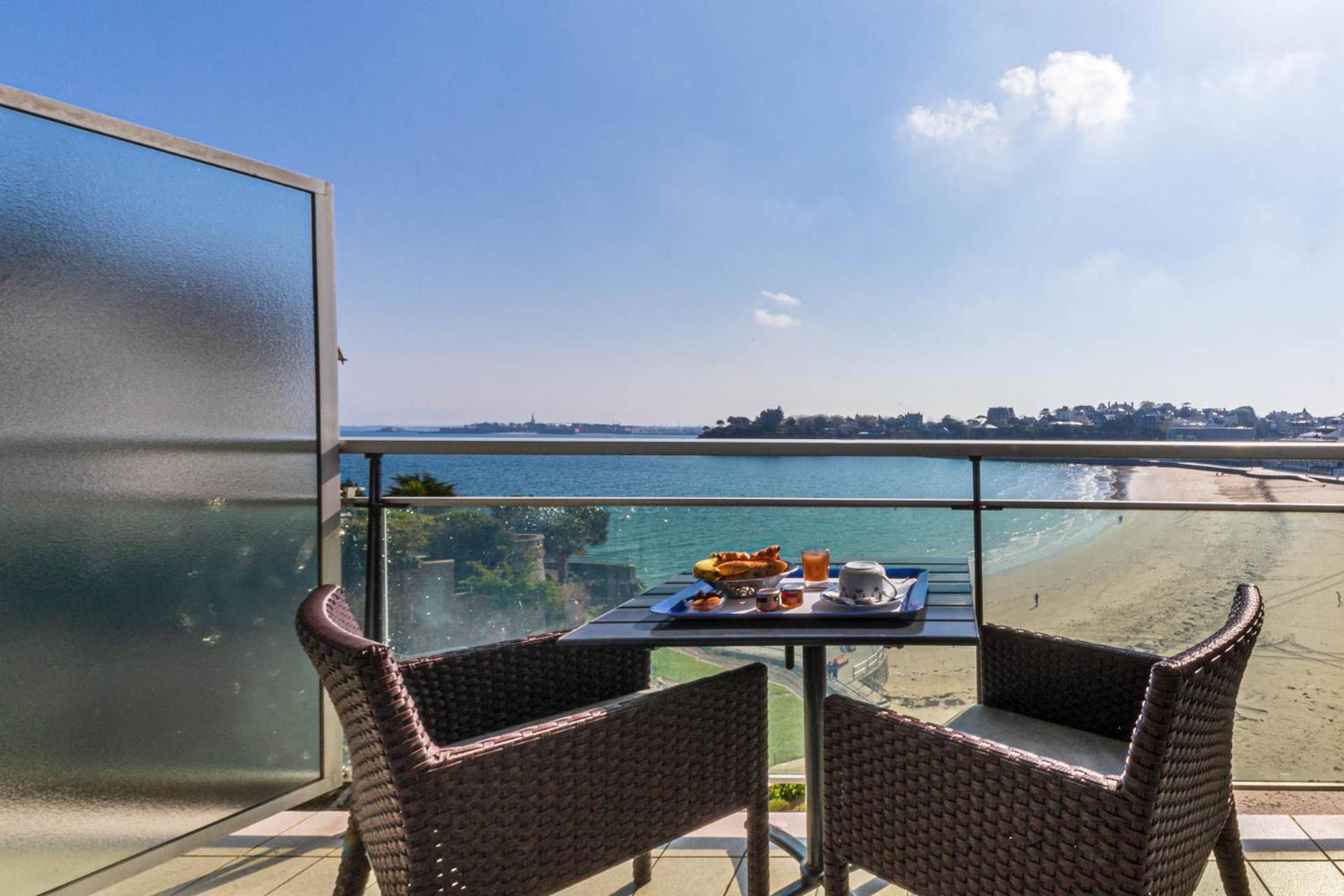Le Crystal Dinard Plage 外观 照片